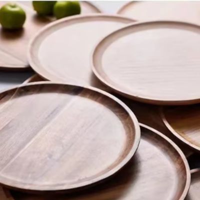 assiette en bois naturelle