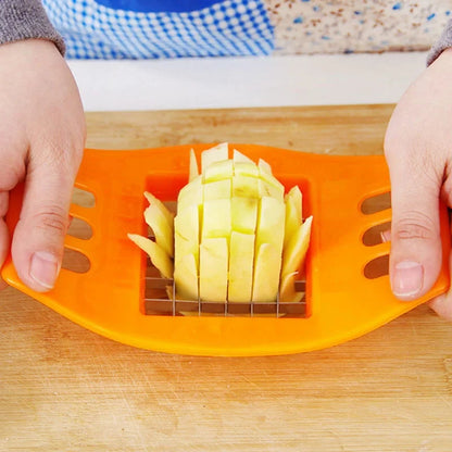 coupe-frites découpe facile d’une pomme de terre en frites