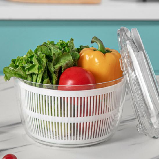 Essoreuse à salade : fini les salades trempées