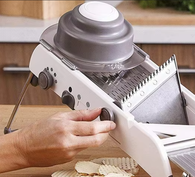mandoline-cuisine-réglable blanc et gris
