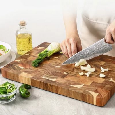 planche à découper bois poignée pratique pour le transport